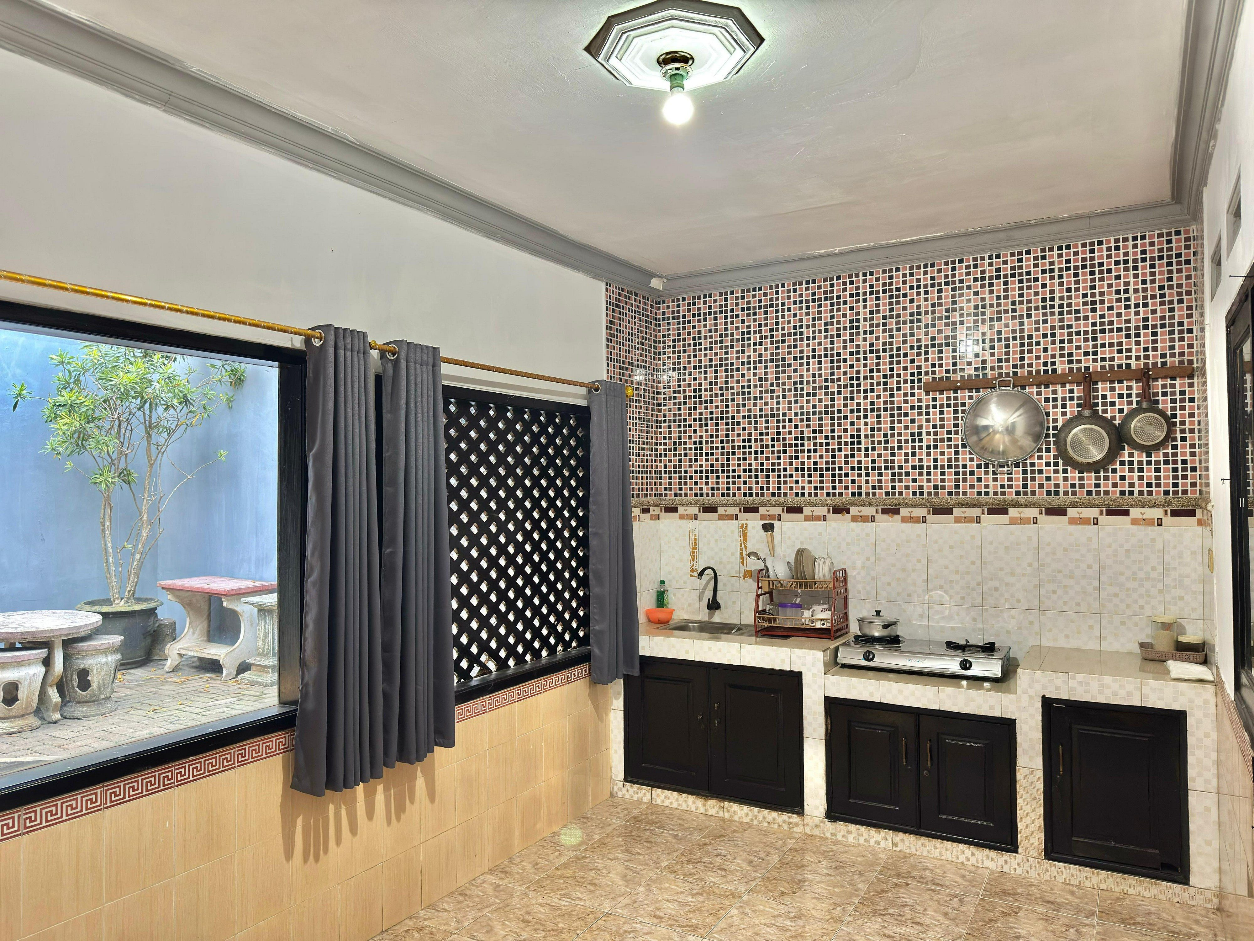Others 5, Villa Wasri H9, Malang