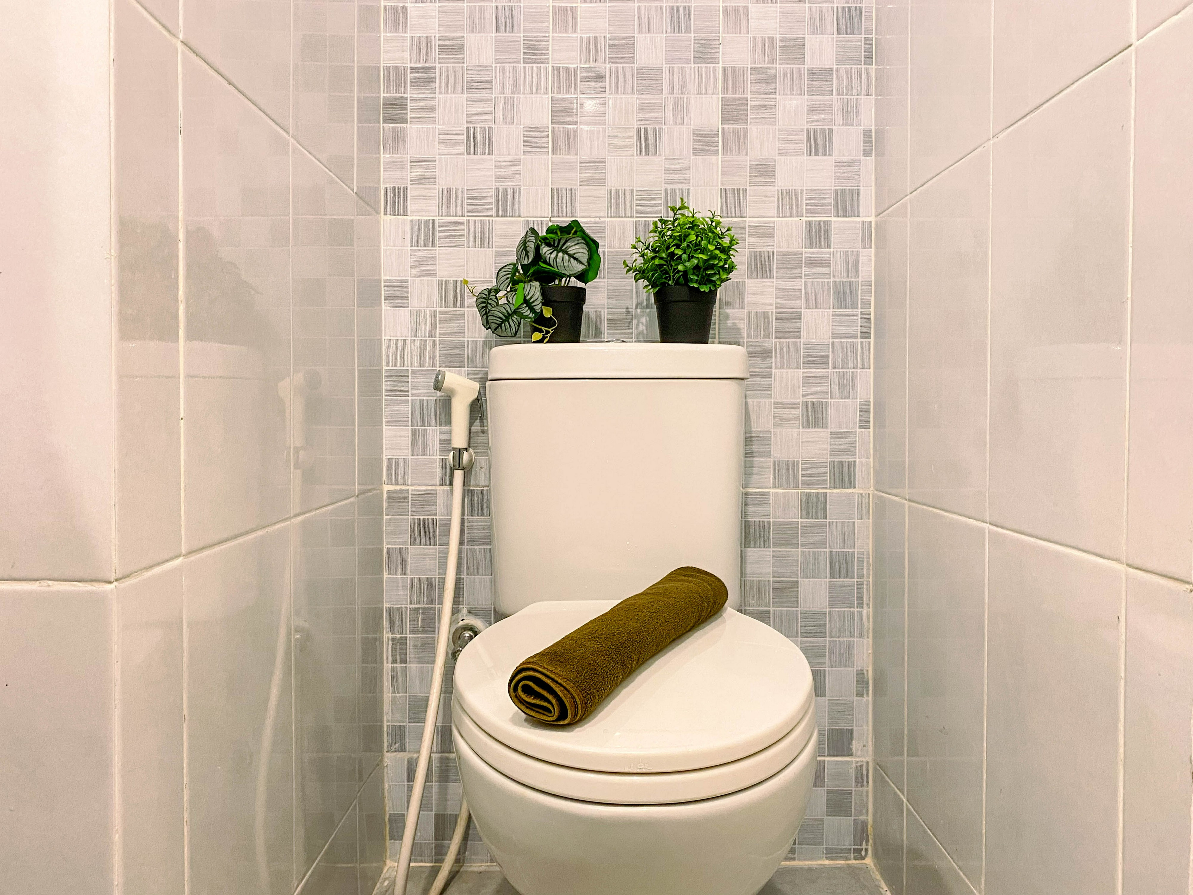 Bathroom 3, Simple Studio Apartment Tokyo Riverside PIK 2 near NICE By Travelio, Tangerang