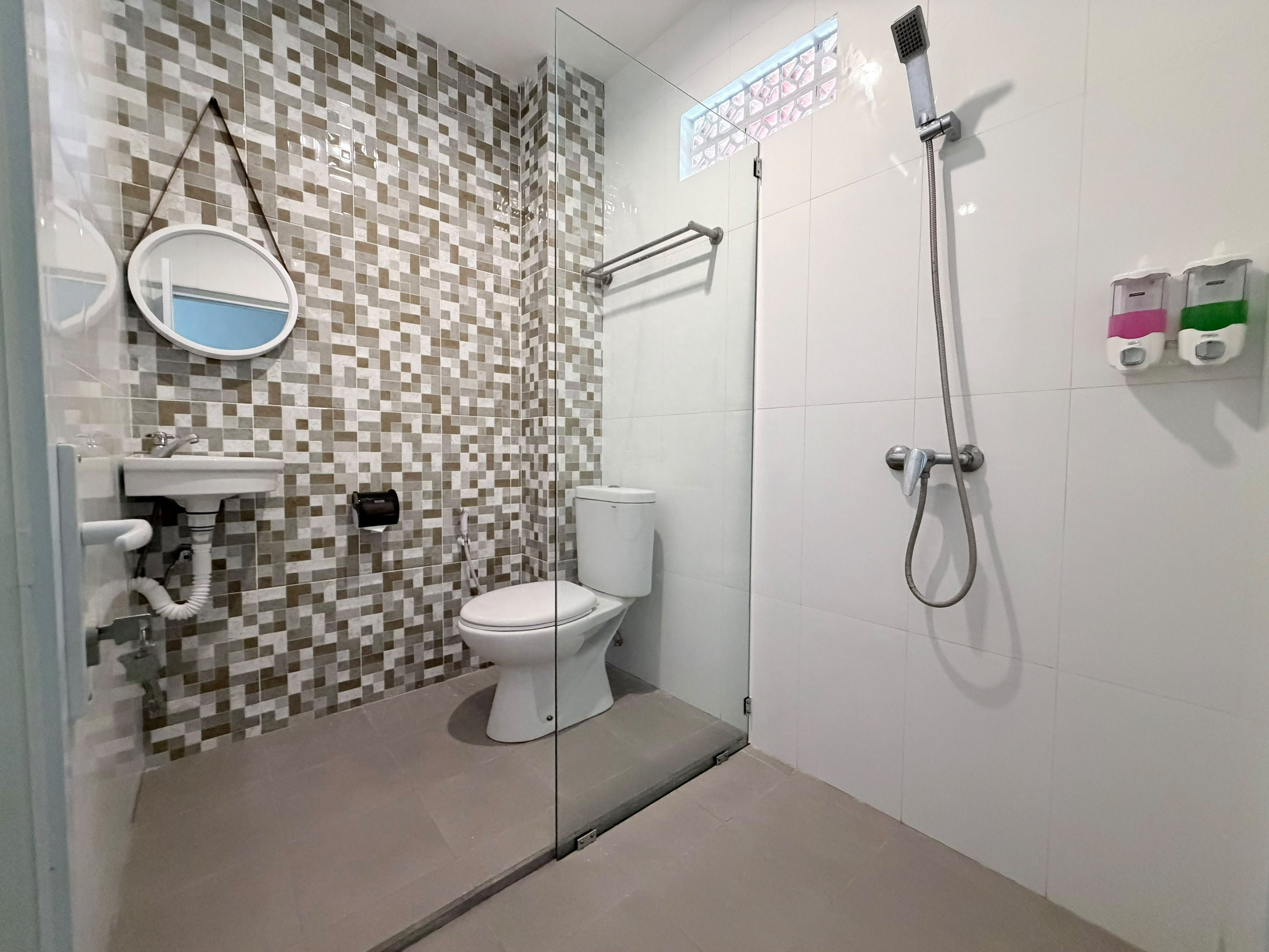 Bathroom 5, Pondok Denayu Homestay, Badung