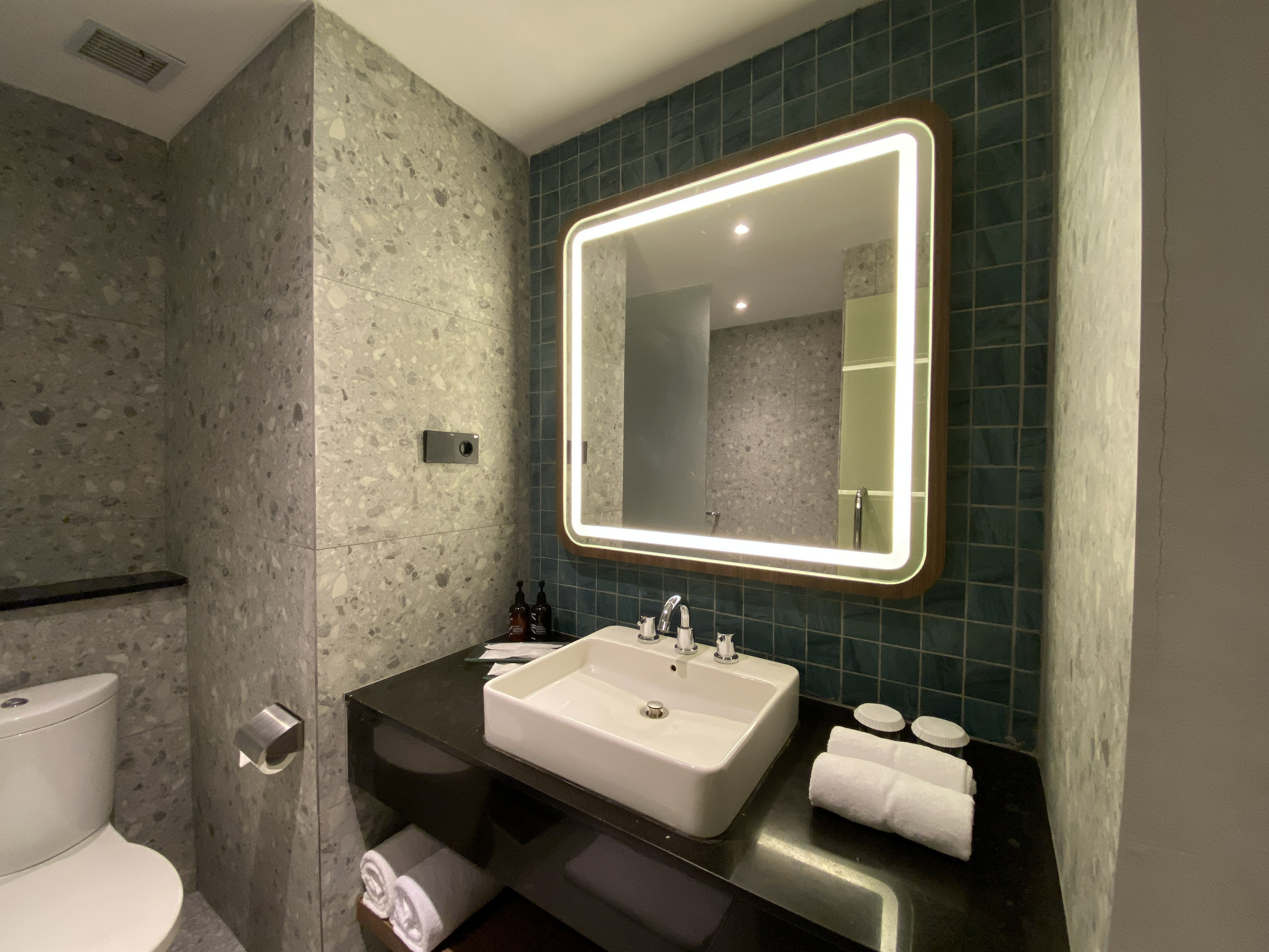 Bathroom, Homm Palembang Radial, Palembang