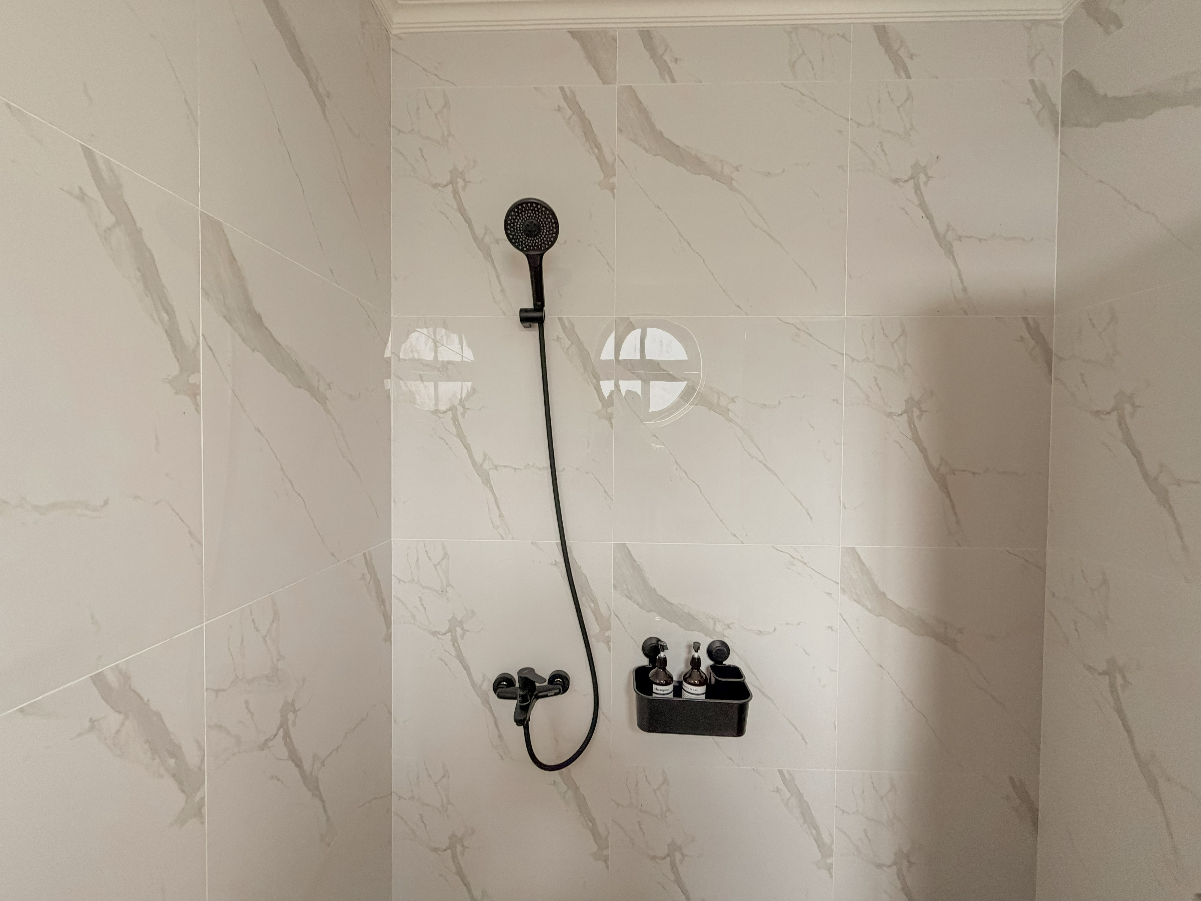 Bathroom 4, Villa Sunshine Sentul by SAKALAVASA, Bogor