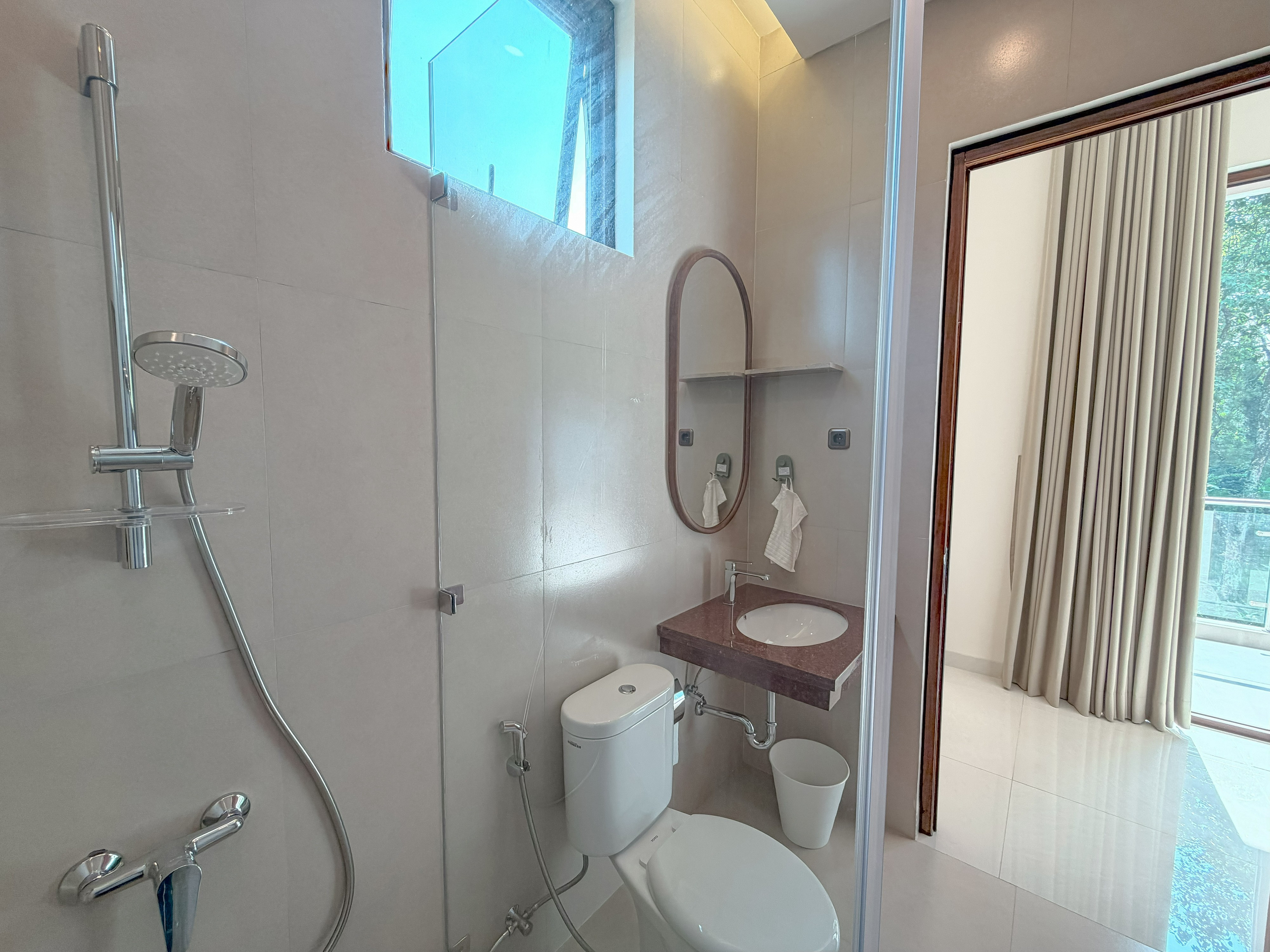 Bathroom 5, Villa Sampada Sentul by SAKALAVASA, Bogor