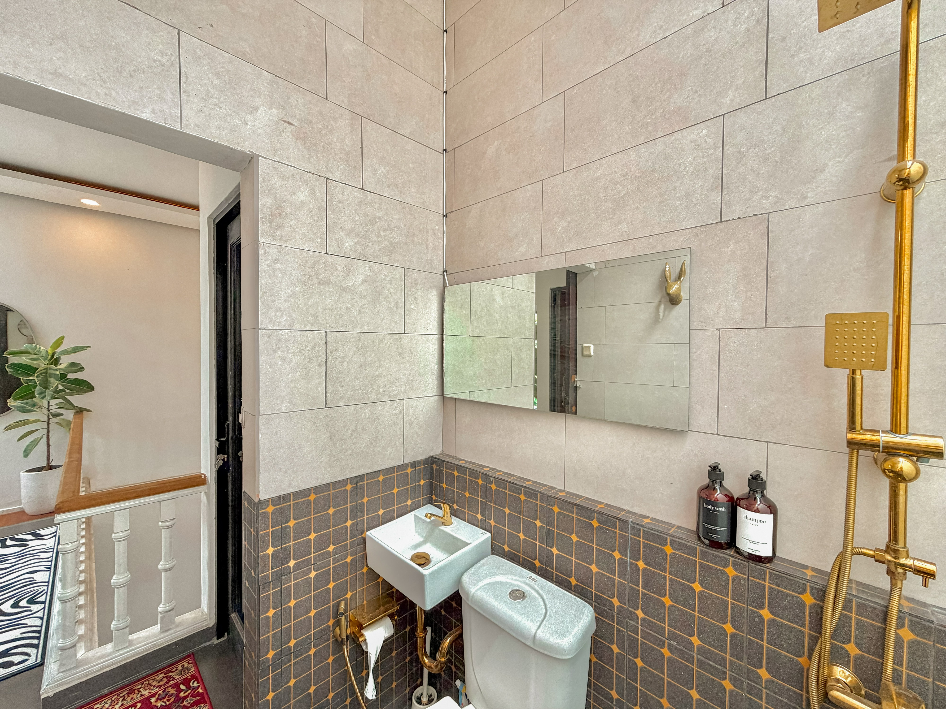 Bathroom 5, Villa Kecapi Sentul by SAKALAVASA, Bogor