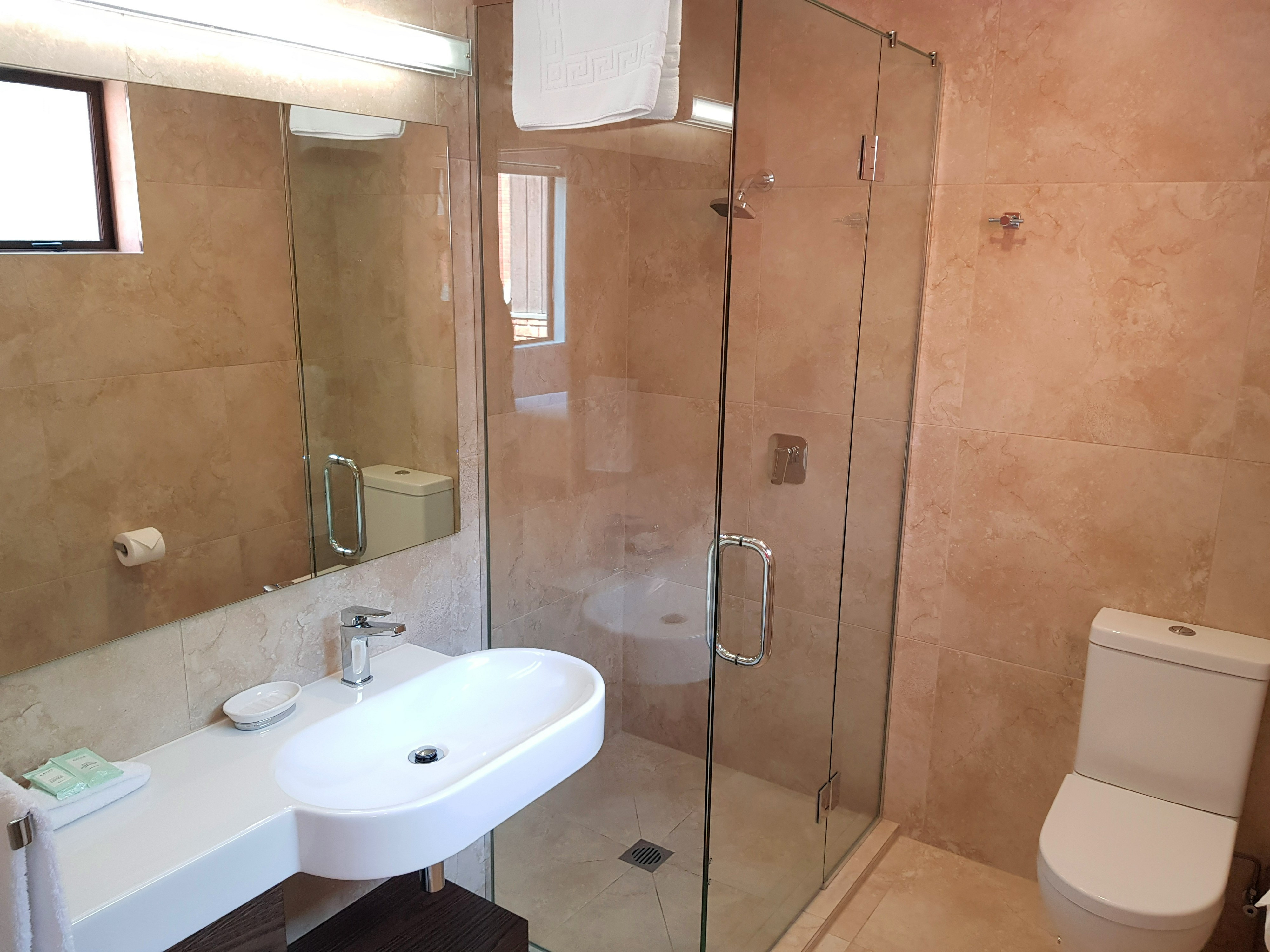 Bathroom 2, Penrich Court, Queenstown-Lakes