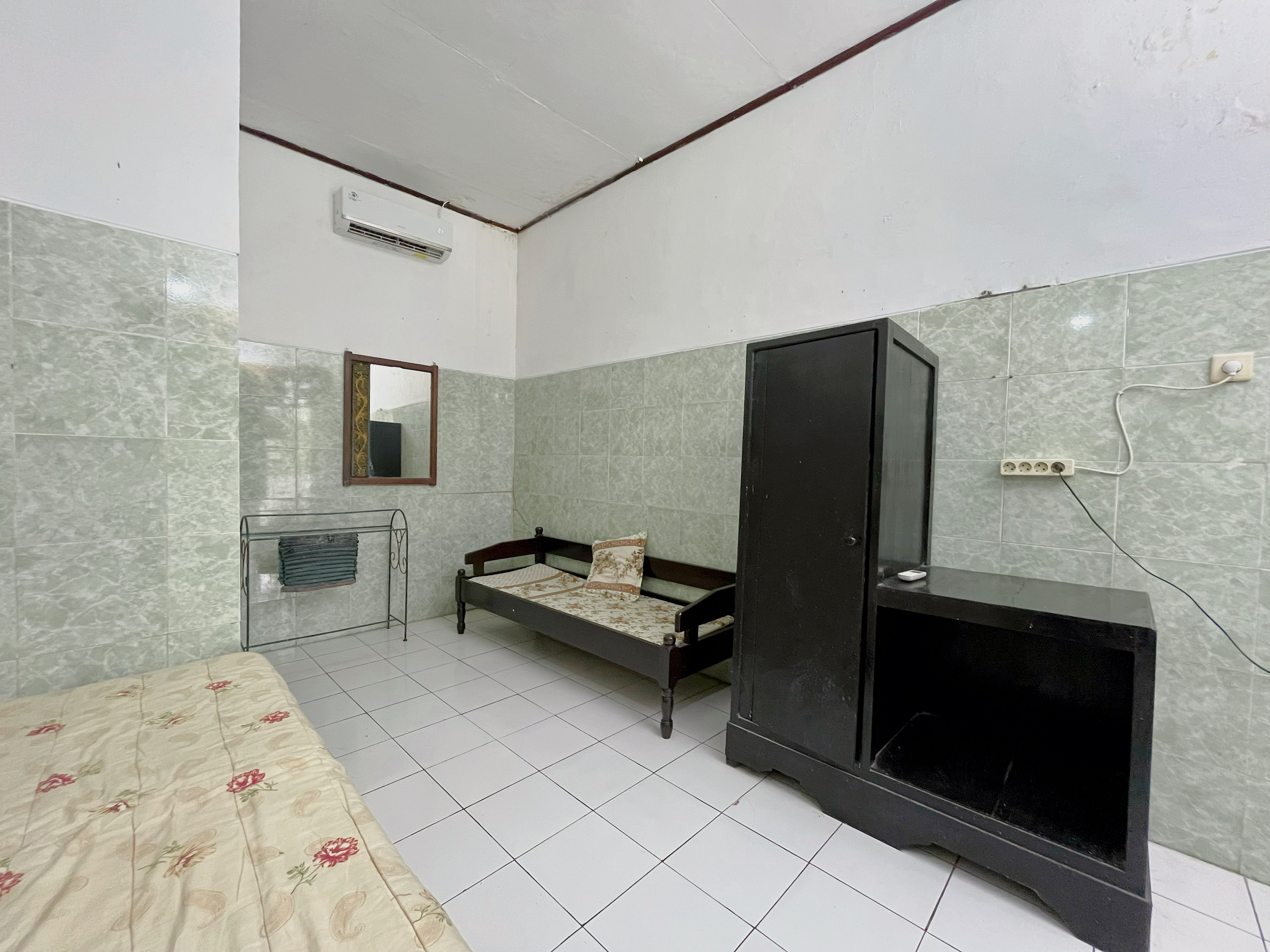 Bedroom 4, Hote Sala 3 Near UGM, Yogyakarta