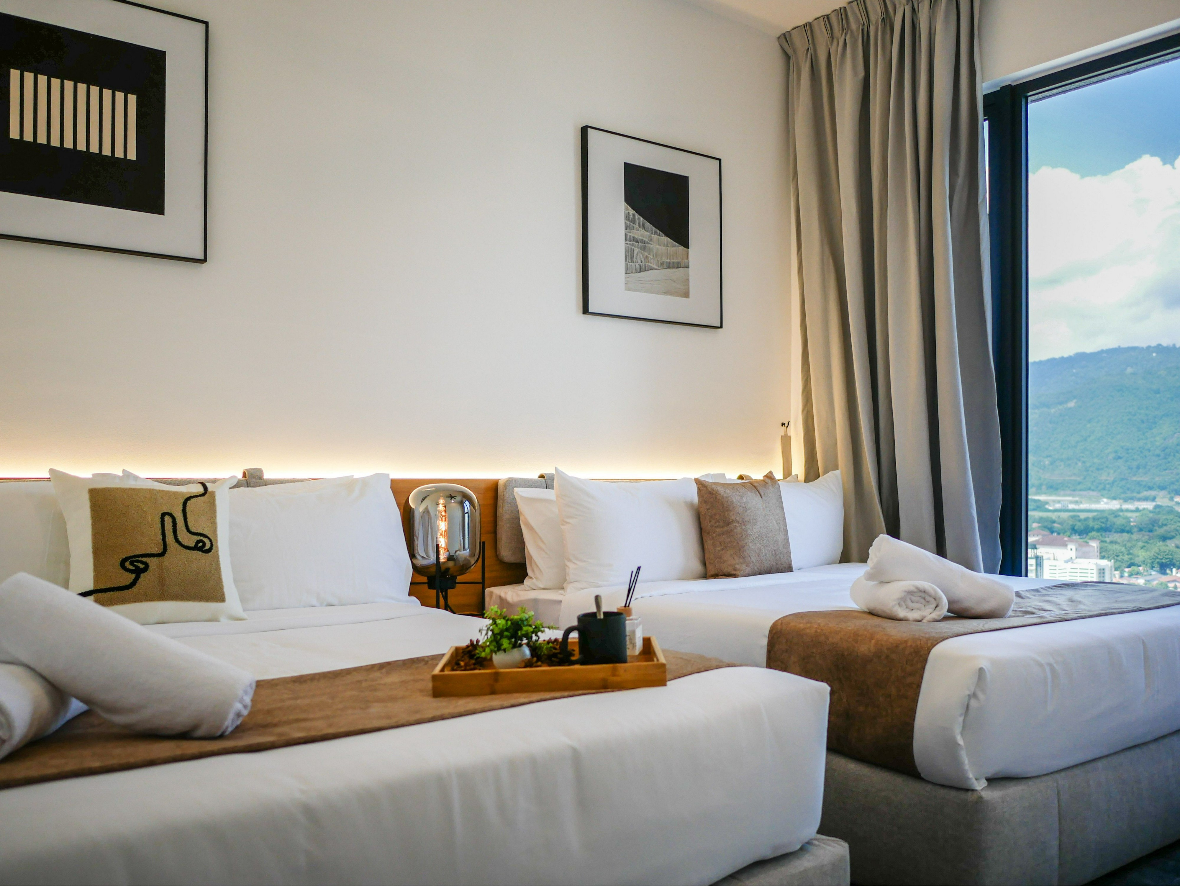 22 Macalisterz Premium Suites Penang by BYON Room Type - Modern Minotti Two Bedroom Suite