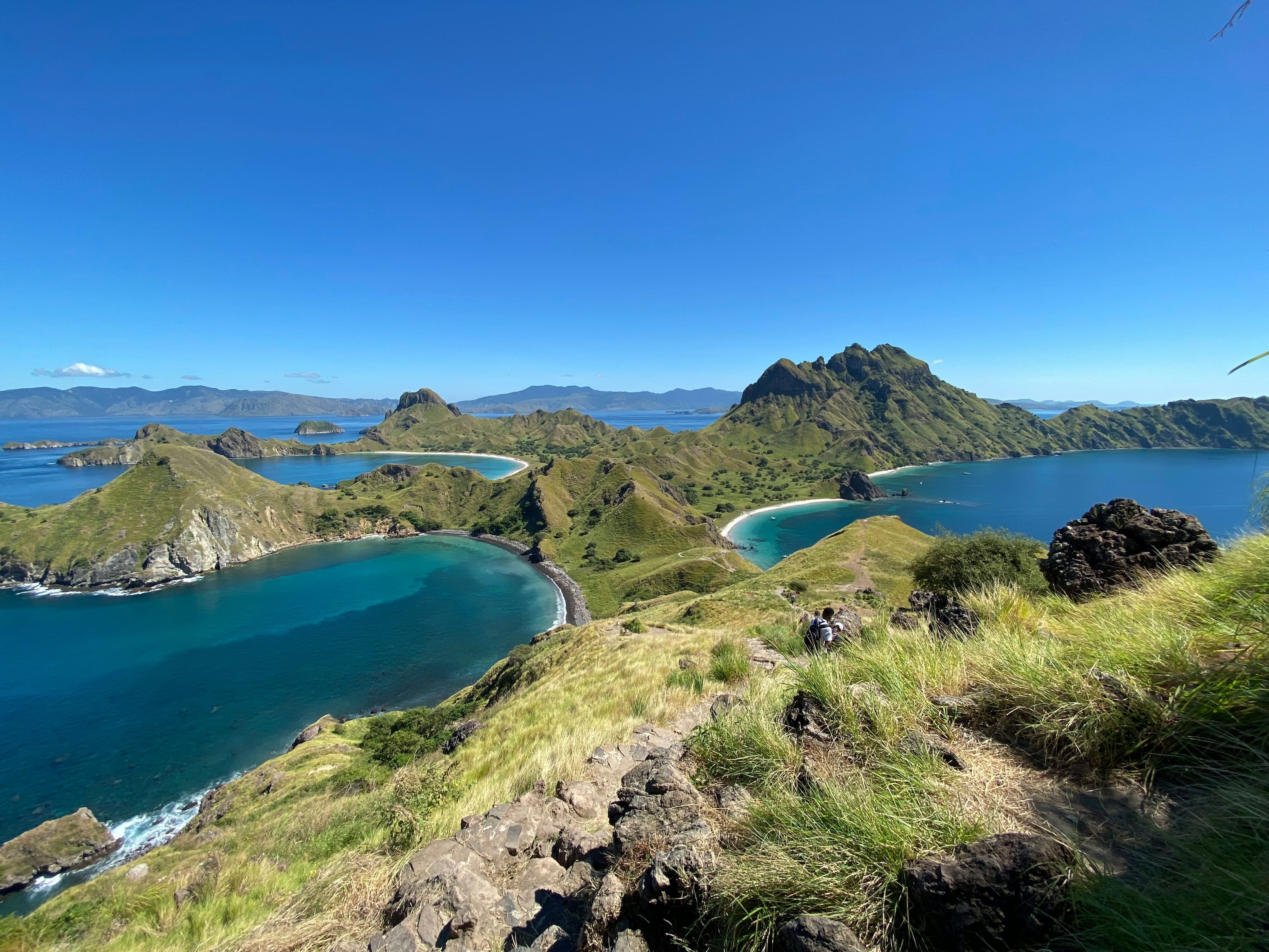 Itinerary 2D1N Phinisi Labuan Bajo Full Service: Komodo, Pink Beach, sampai Sunset Deck
