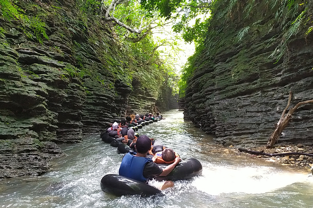 Paket Wisata River Tubing Green Santirah by Go Explore
