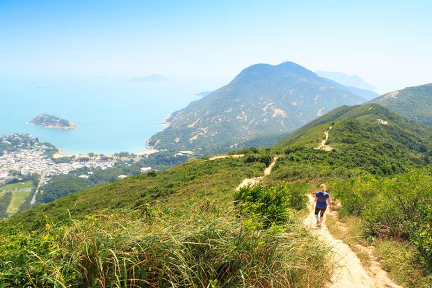 Hiking Dragon's Back Trail
