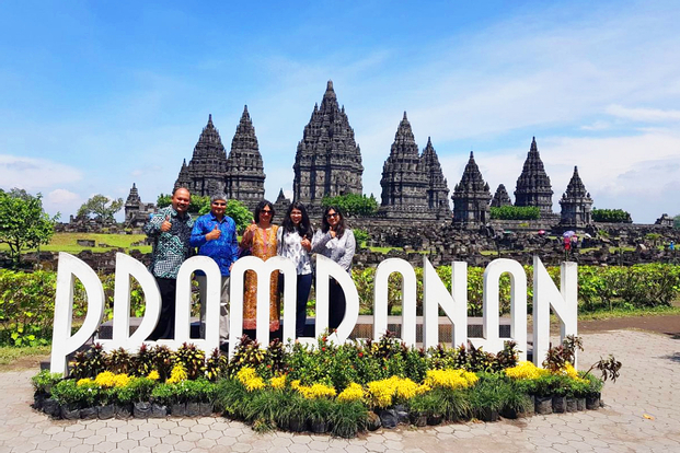 One Day Tour Borobudur Sunrise - Candi Prambanan with lunch  by Jogja Sentosa Tours