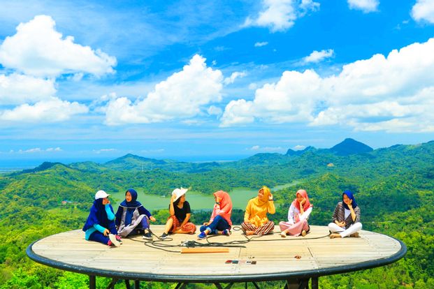 One Day Tour Borobudur Sunrise - Kalibiru  with lunch  by Jogja Sentosa Tours
