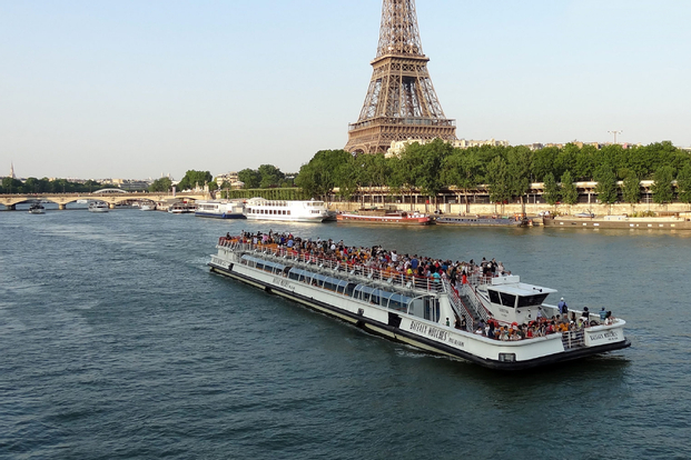 [Sale] Seine River Sightseeing Cruise in Paris by Bateaux-Mouches