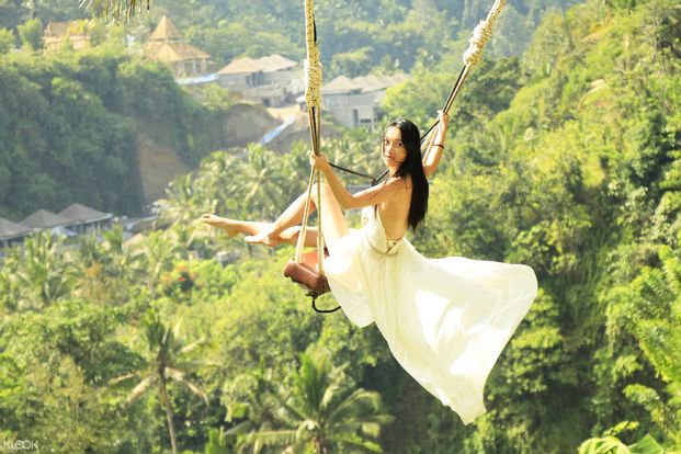 Bali Swing, Ayung River Rafting, and Ubud Tour with Massage Experience with Korean Speaking Driver