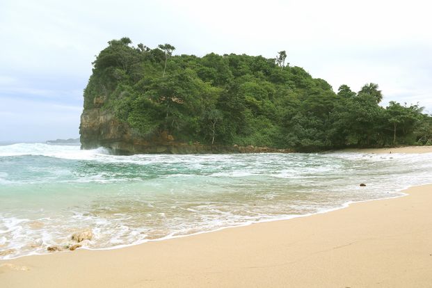 Tur Pantai Selatan Malang Destinasi Lengkap - Tur 1 Hari Dari Malang