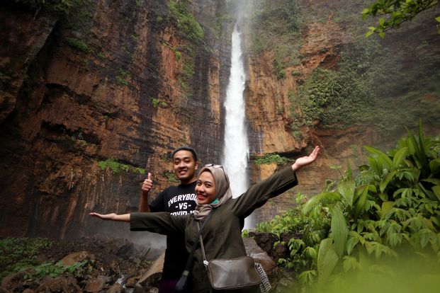 Tumpak Sewu and Kapas Biru Waterfall - Tur 1 Hari Dari Malang