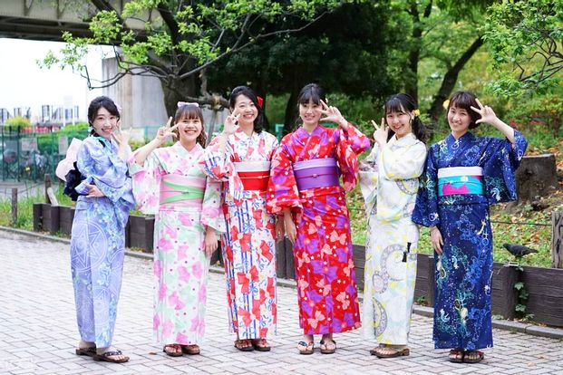 Tokyo Kimono Experience with Japanese Hairstyling (Aiwafuku Shop 1)