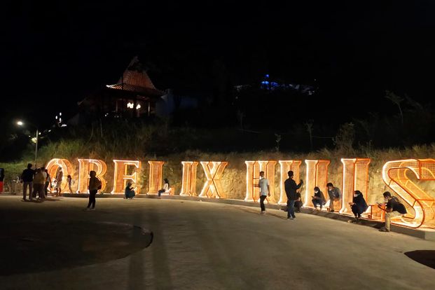 Paket Wisata Sunset Obelix hills, Goa Pindul dan Hutan Pinus Pengger By Aro Wisata Tour CX8DhpTN