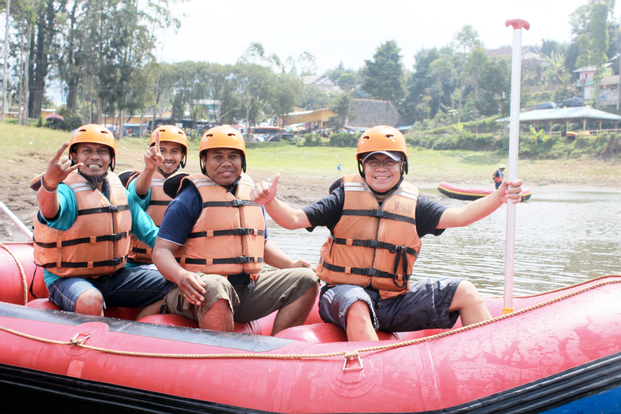 Rafting Situ Cileunca by Highlight Tour and Travel