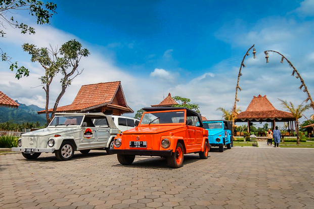 Paket Jelajah Desa Wisata Borobudur Menggunakan VW Safari Start Kota Jogja by Sheyco Tour