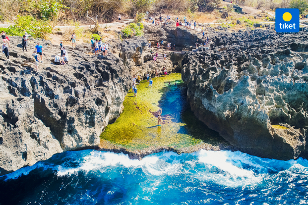 One Day West and East Nusa Penida Tour by Caspla Bali Sea View