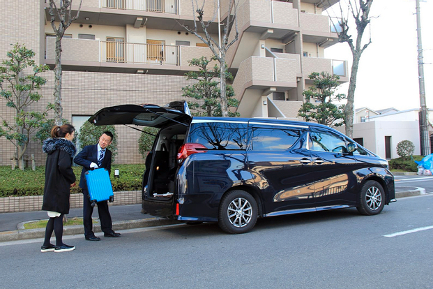 Private Transfers Between Yoyogi National Stadium (Olympic Stadium) and Tokyo City or Airports
