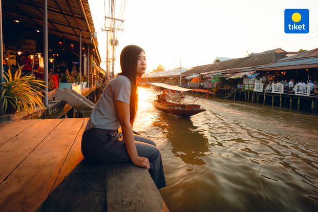 Amphawa Floating Market, Maeklong Railway, Fireflies Tour by AK Go bfxwZhBF