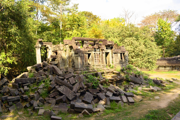 Siem Reap Beng Mealea Temple Private Day Tour by Tuk-Tuk zwHiz4Ne