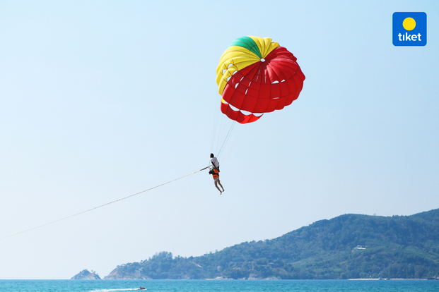 Parasailing Experience in Coron