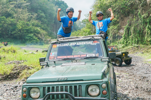 One Day Tour Punthuk Setumbu Sunrise - Candi Borobudur - Jeep Merapi by Jogja Sentosa Tour