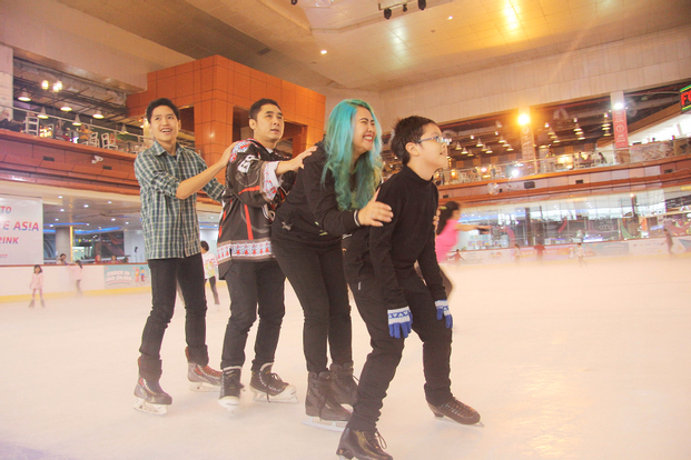 Beli Tiket Masuk BX Ice Rink Promo February 2023 - Tiket.com