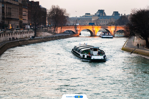 Bateaux Parisiens - Seine River Sightseeing Cruise
