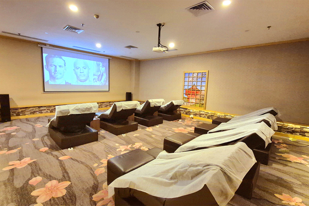 Kokuo Family Massage & Reflexology Plaza Senayan M4H0MVVE