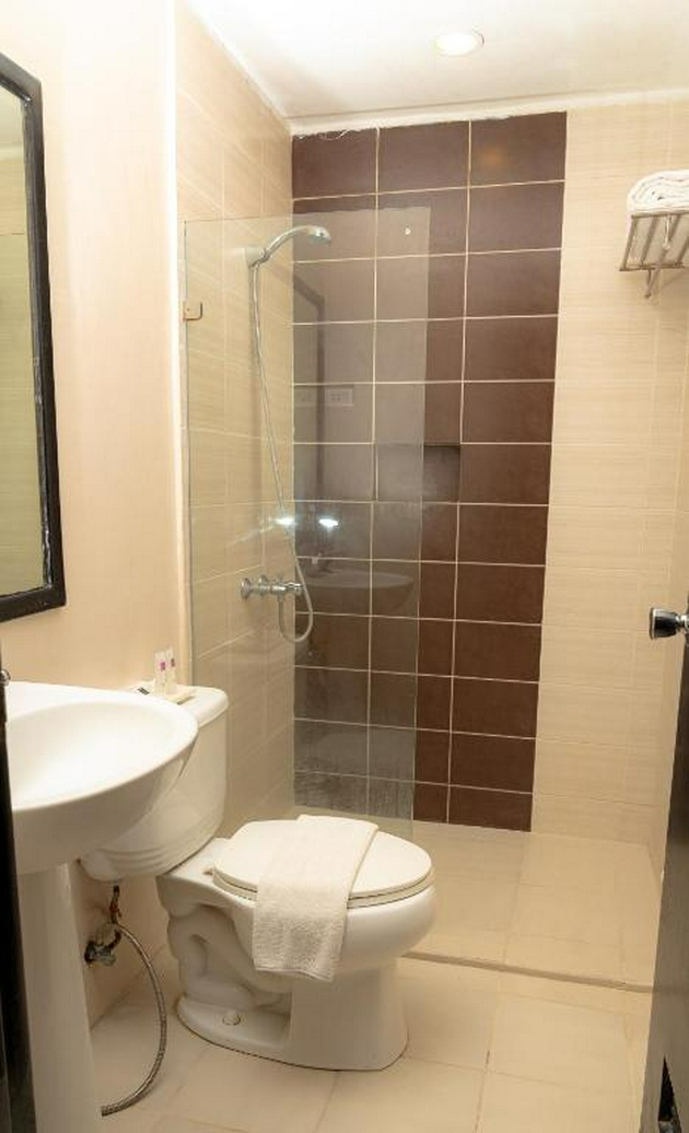 Bathroom 5, Cebu Grand Hotel Vibo Place Capitol, Cebu City