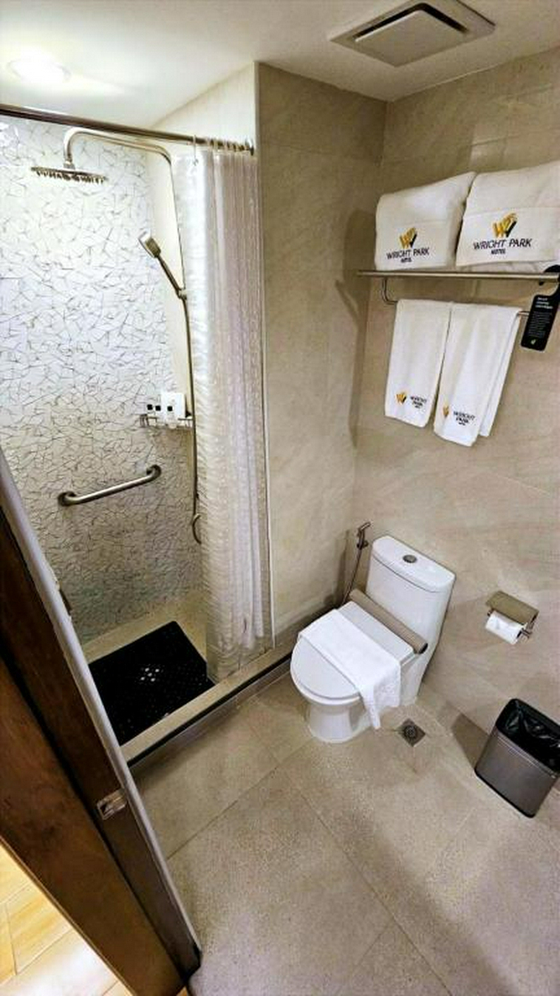 Bathroom 5, Wright Park Hotel, Baguio City