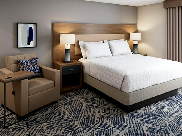 Bedroom 4, Candlewood Suites PEMBROKE by IHG, Renfrew