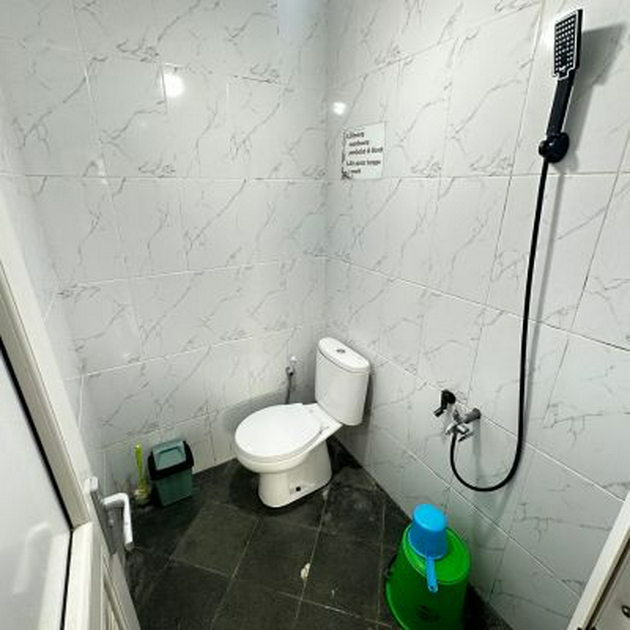 Bathroom 4, Glamping Bumwa By Expert, Karanganyar