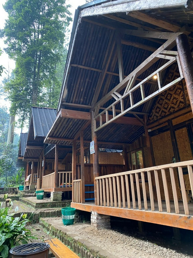 Others 2, Cozzy Mutiara Rahong, Bandung