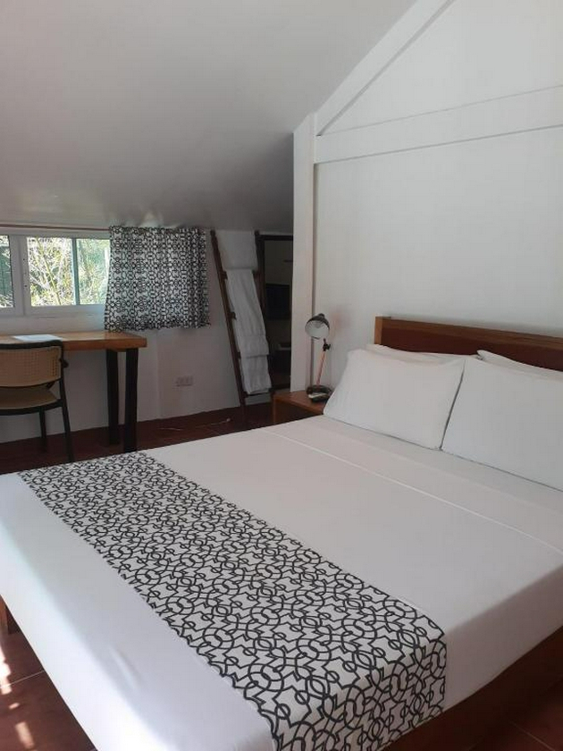 Bedroom 3, Bluewaves Beach House, Malay
