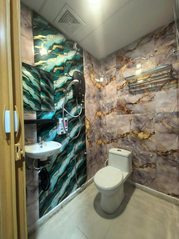 Bathroom 3, Tang Hotel, Kota Setar