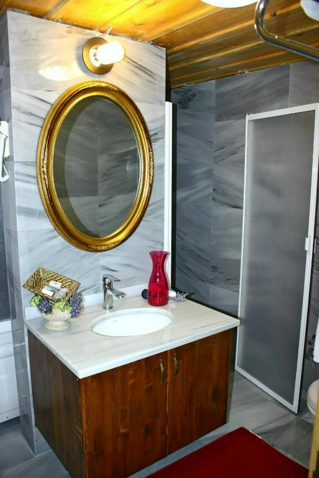 Bathroom 5, Divas Hotel, Fatih