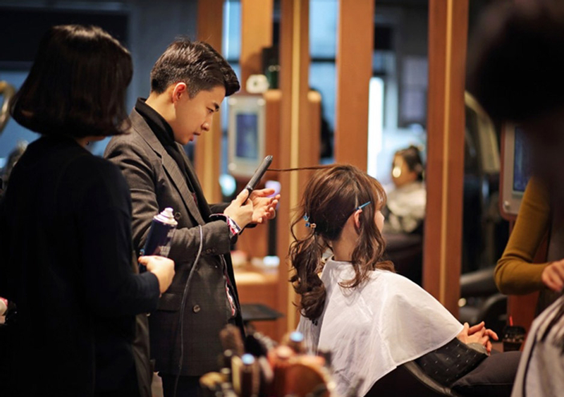 EL Beauty Salon Hair and Makeup Experience in Gangnam