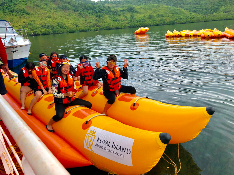 Banana Boat Ride and Clear Kayak Experience in Coron