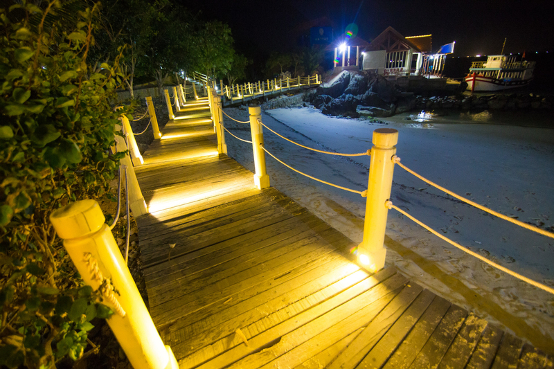 Yen Dong Tam Island Guided Night Tour in Nha Trang