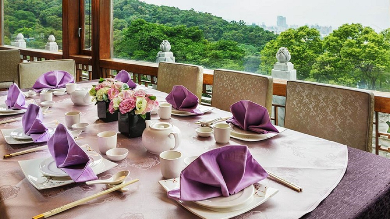 Golden Dragon Restaurant at The Grand Hotel - Taste authentic Cantonese cuisine