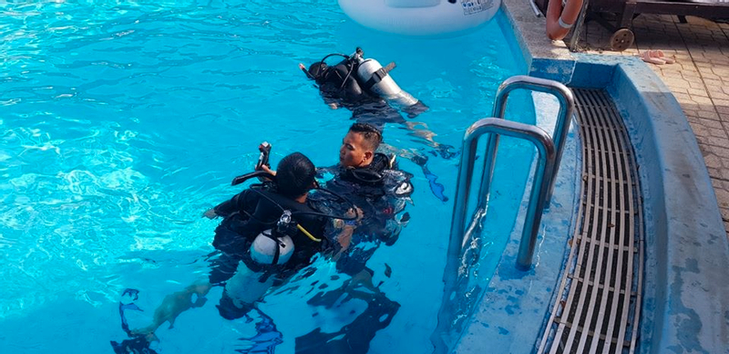 3 Days Rescue PADI Diving Course in Nha Trang