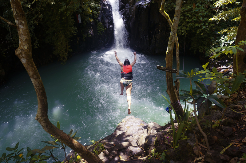 Aling Aling Waterfall Trekking and Jumping in Sambangan Bali
