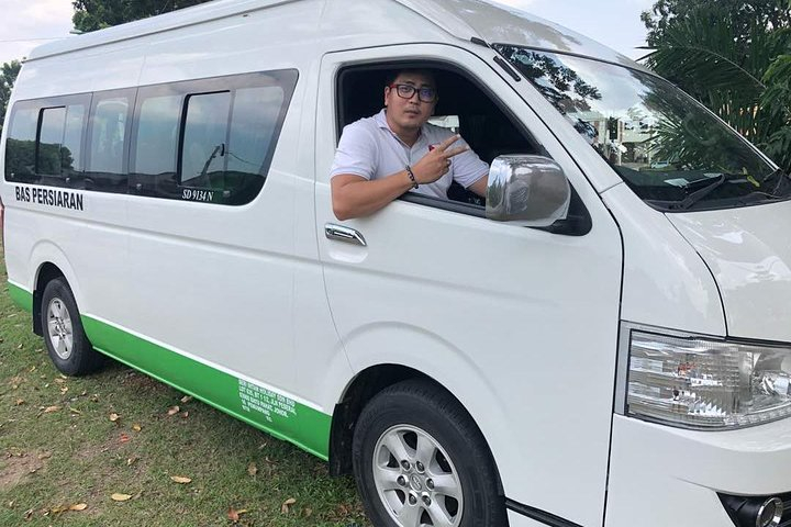 Chauffeur: Johor Bahru to Taman Negara Transfer [Van]