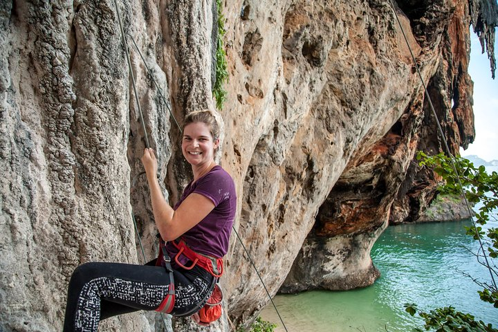 Beginner's Half-Day Rock Climbing Tours at Railay Beach Krabi w4Tp49Oq