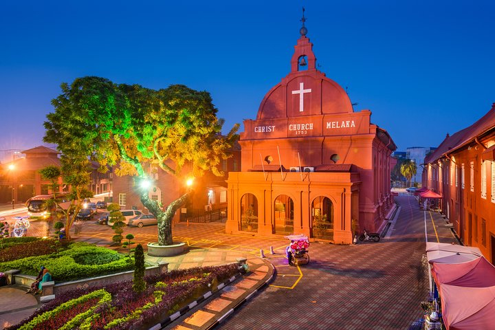 15 Hrs Melaka Ultimate Day & Night Car Tour from Genting Highlands