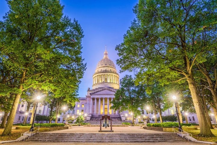 Self-Guided Scavenger Hunt: West Virginia’s Cultural Crown! fL8JsXA0